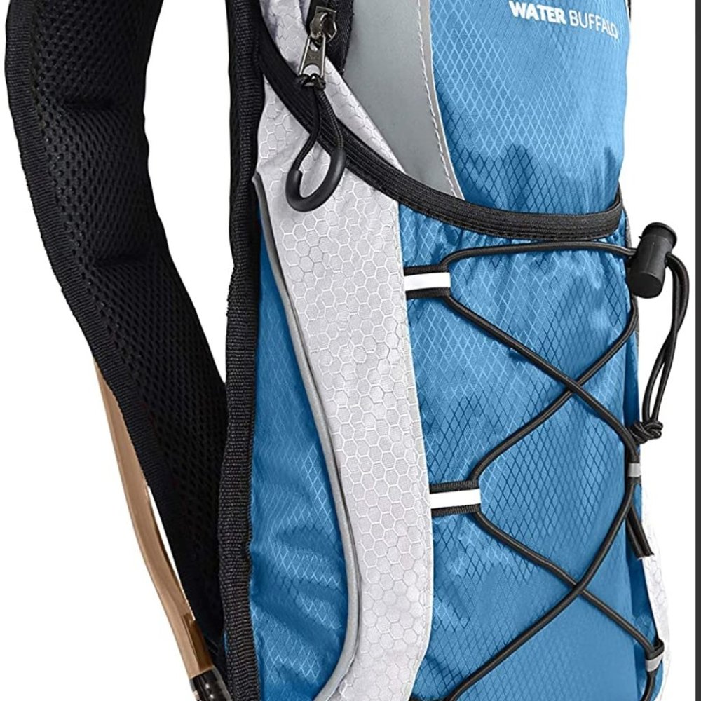 Water Buffalo Hydration Pack Backpack - 2L water bottle